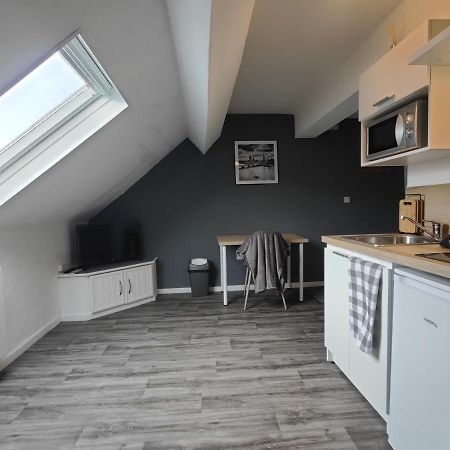 Studio "Sous Les Toits", Proche Hyper Centre Et Commerces ! Valenciennes Zewnętrze zdjęcie
