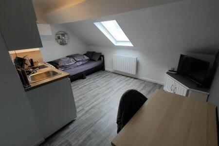 Studio "Sous Les Toits", Proche Hyper Centre Et Commerces ! Valenciennes Zewnętrze zdjęcie